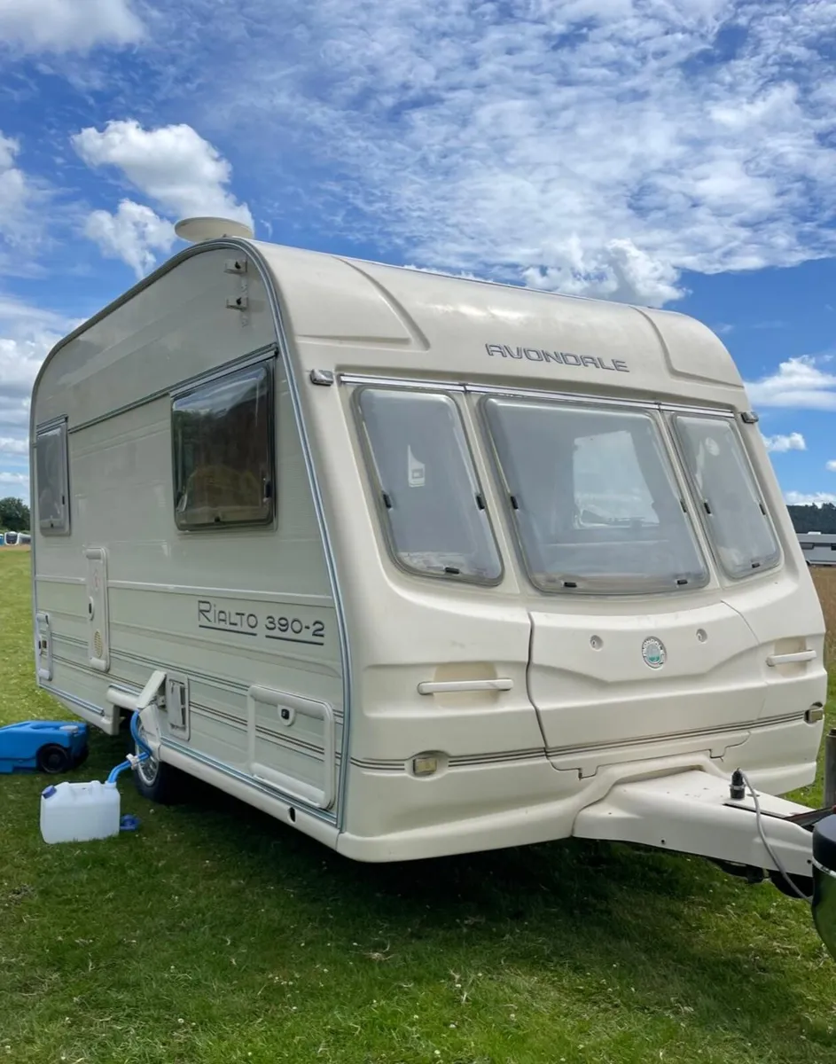 Avondale 2/3 berth & Remote Mover & Awning - Image 1