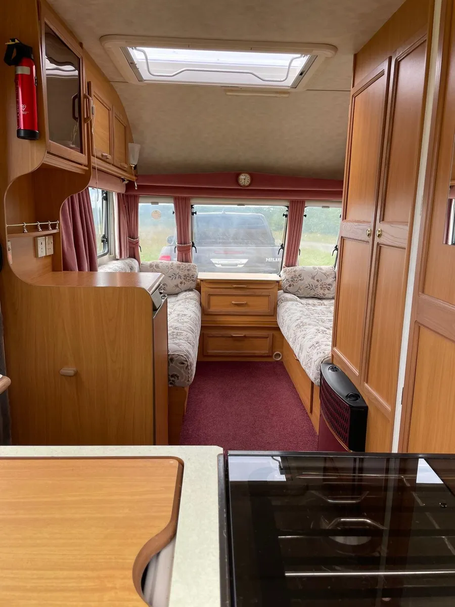Avondale 2/3 berth & Remote Mover & Awning - Image 4