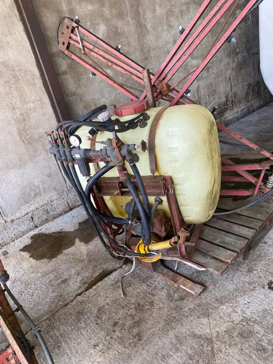 Farm machinery - Image 1