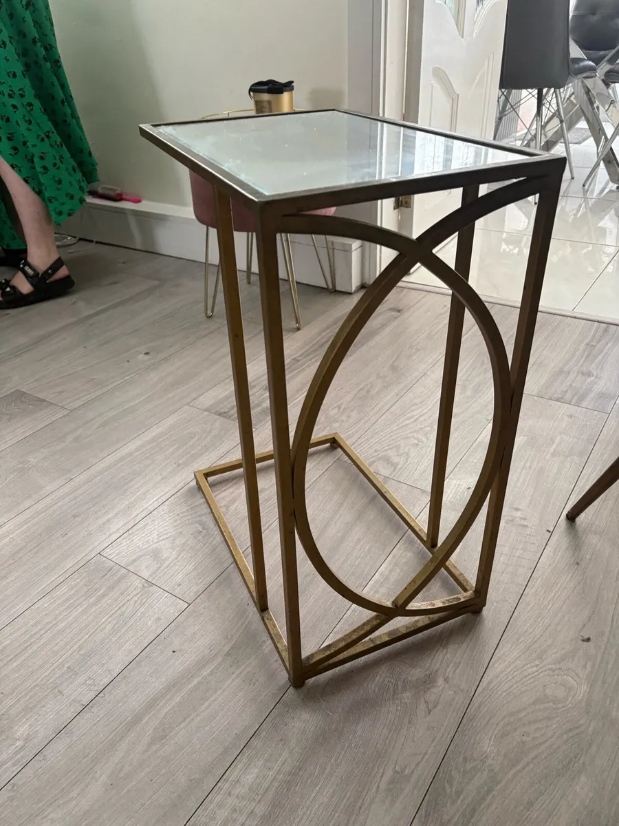 Gold Accent Table Set (3 Pieces) - Image 4