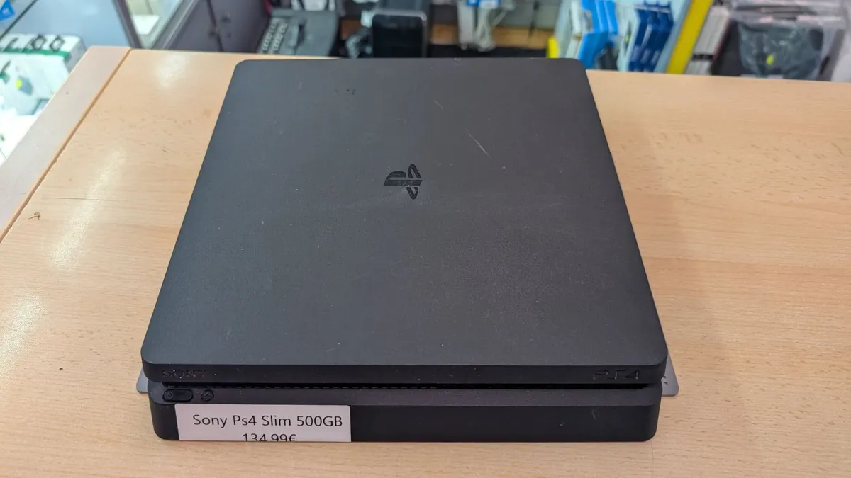 Sony Playstation 4 Slim - Image 1