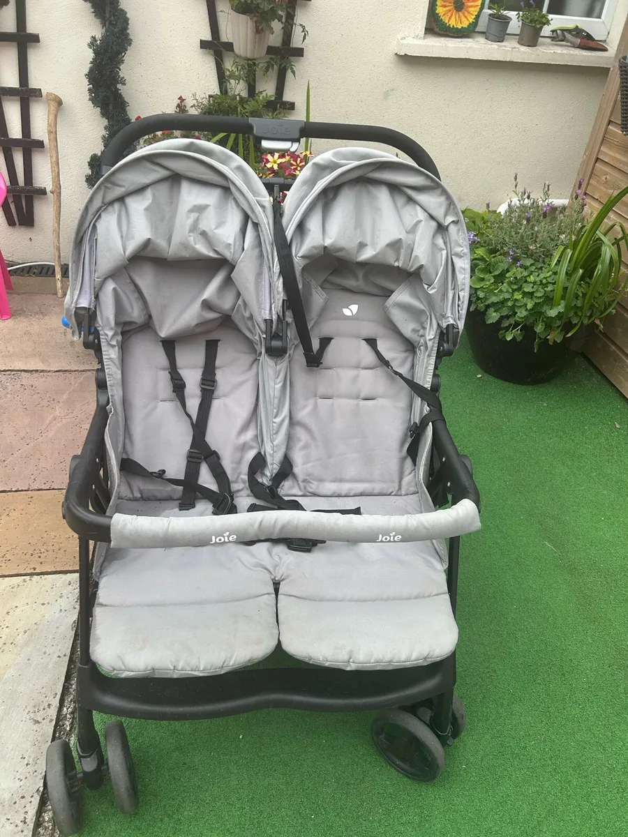 Double buggy - Image 1