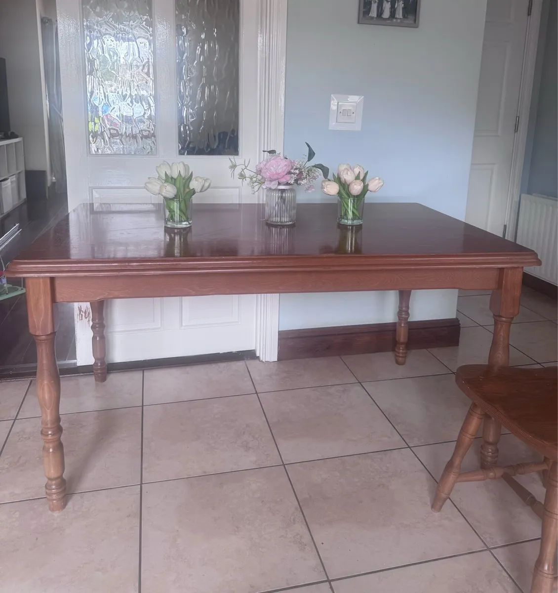 Kitchen Table and Chairs x6 - Image 3