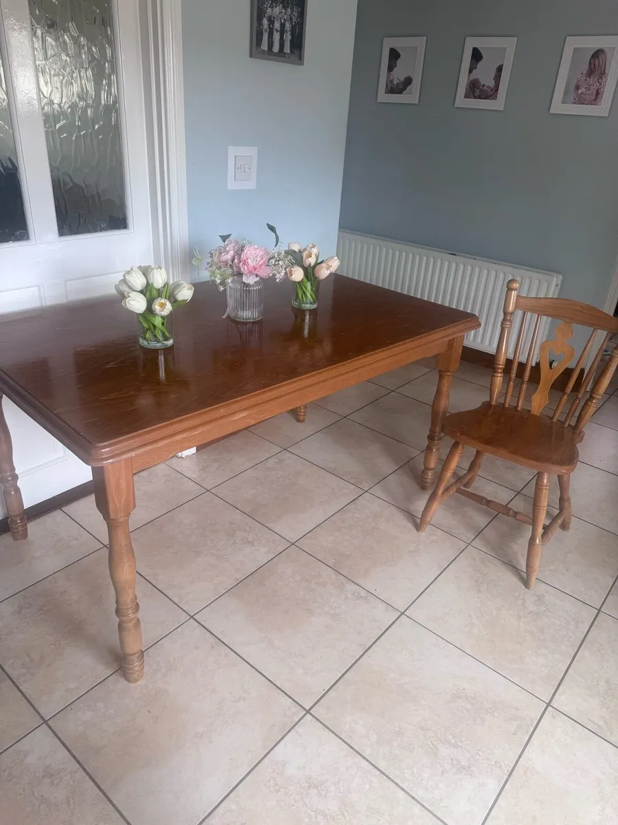 Kitchen Table and Chairs x6 - Image 1