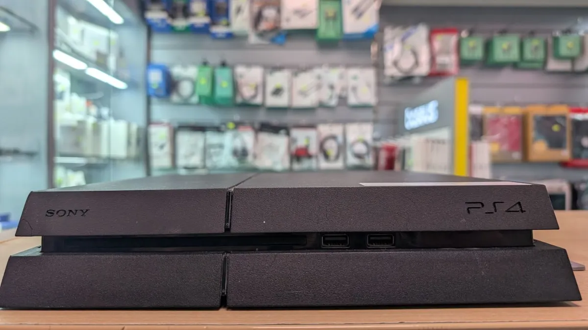 Sony Playstaion 4 - Image 3