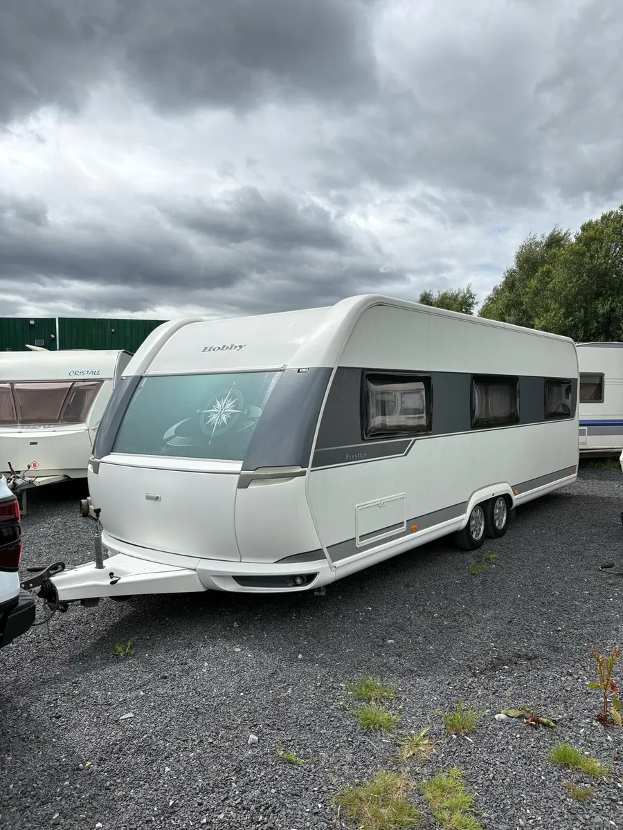 2015 Hobby Prestige 6 Berth Fixed Bed Caravan - Image 2