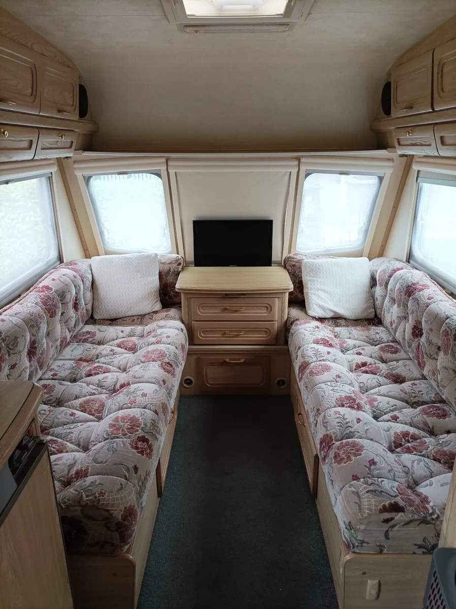 Caravan - Image 3