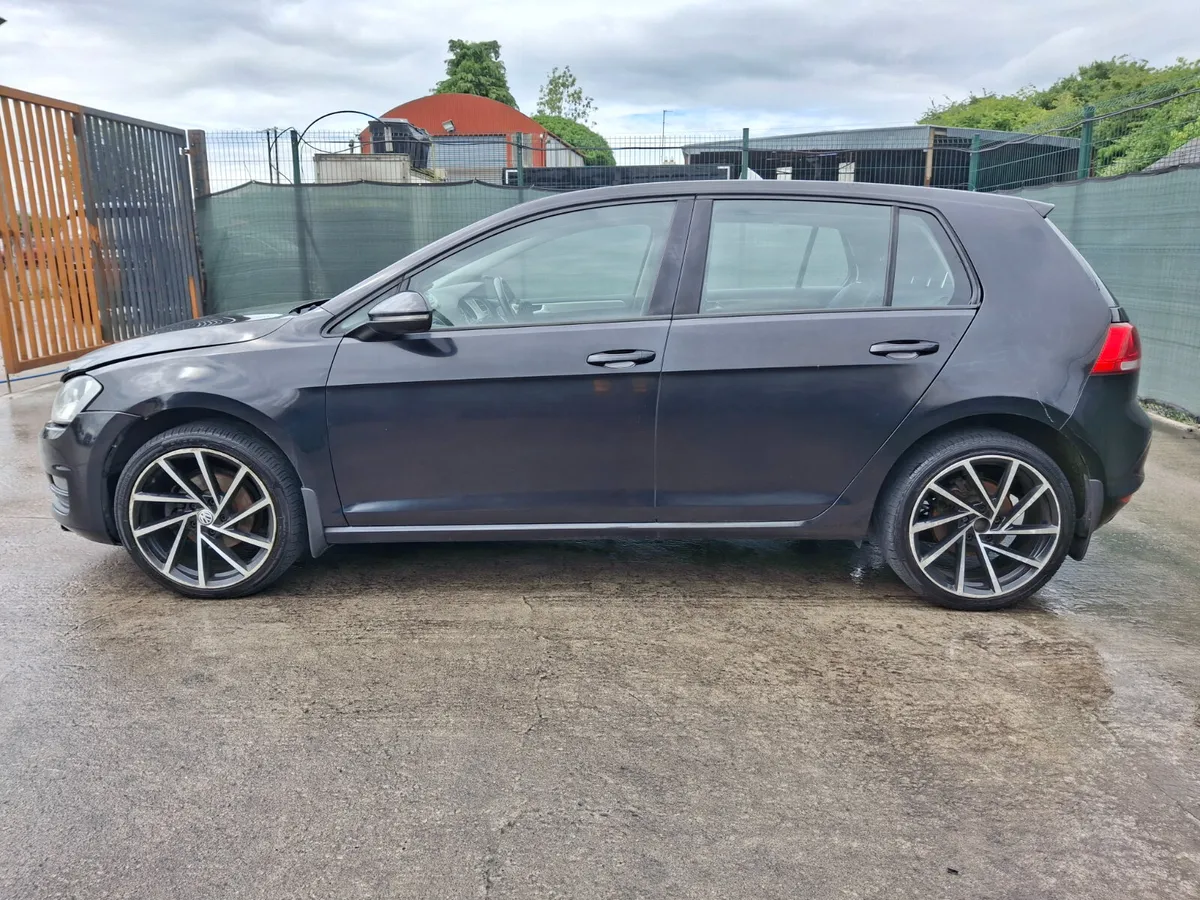 2015 Volkswagen Golf  1.6 TDI - Image 4