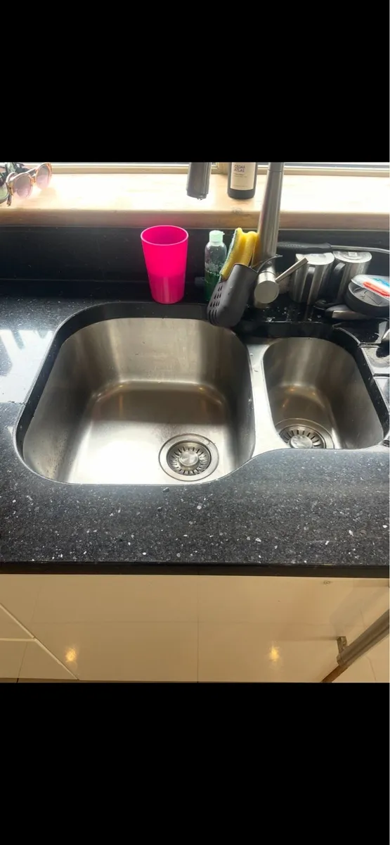 Sink and granite work top - Image 2