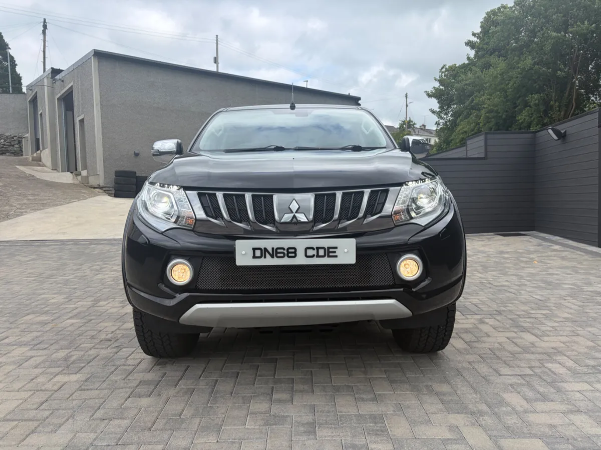 182 MITSUBISHI L200 2.4 178 BARBARIAN AUTO NO VAT - Image 2
