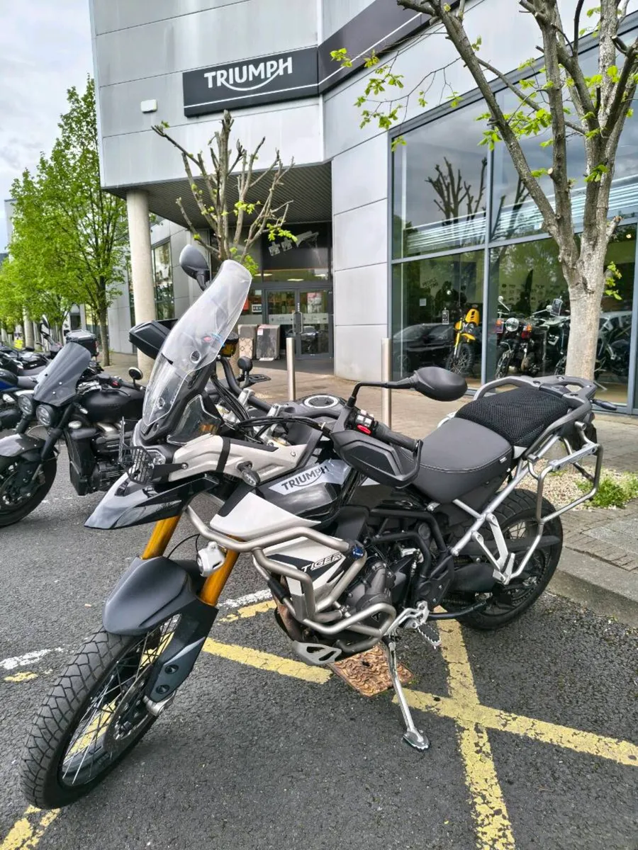 Triumph Tiger 900 Rally Pro EXCELLENT CONDITION - Image 4