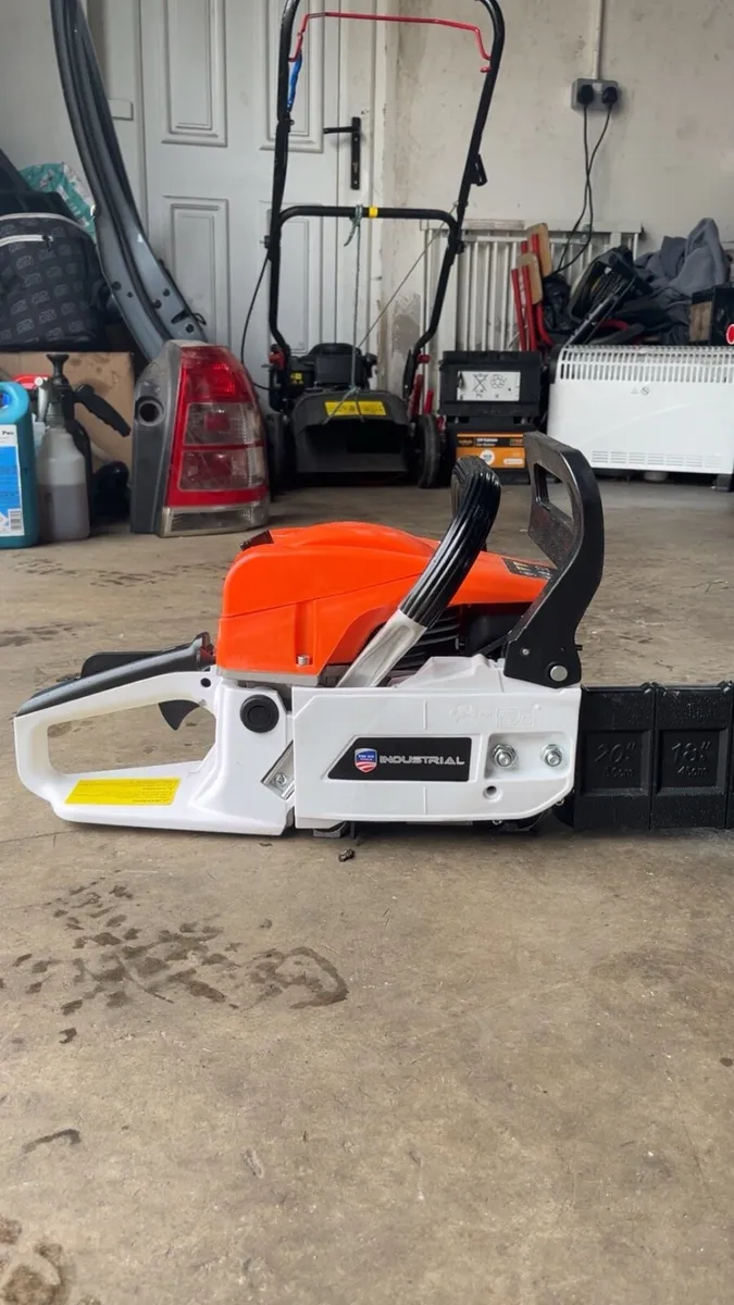 Chainsaw - Image 4