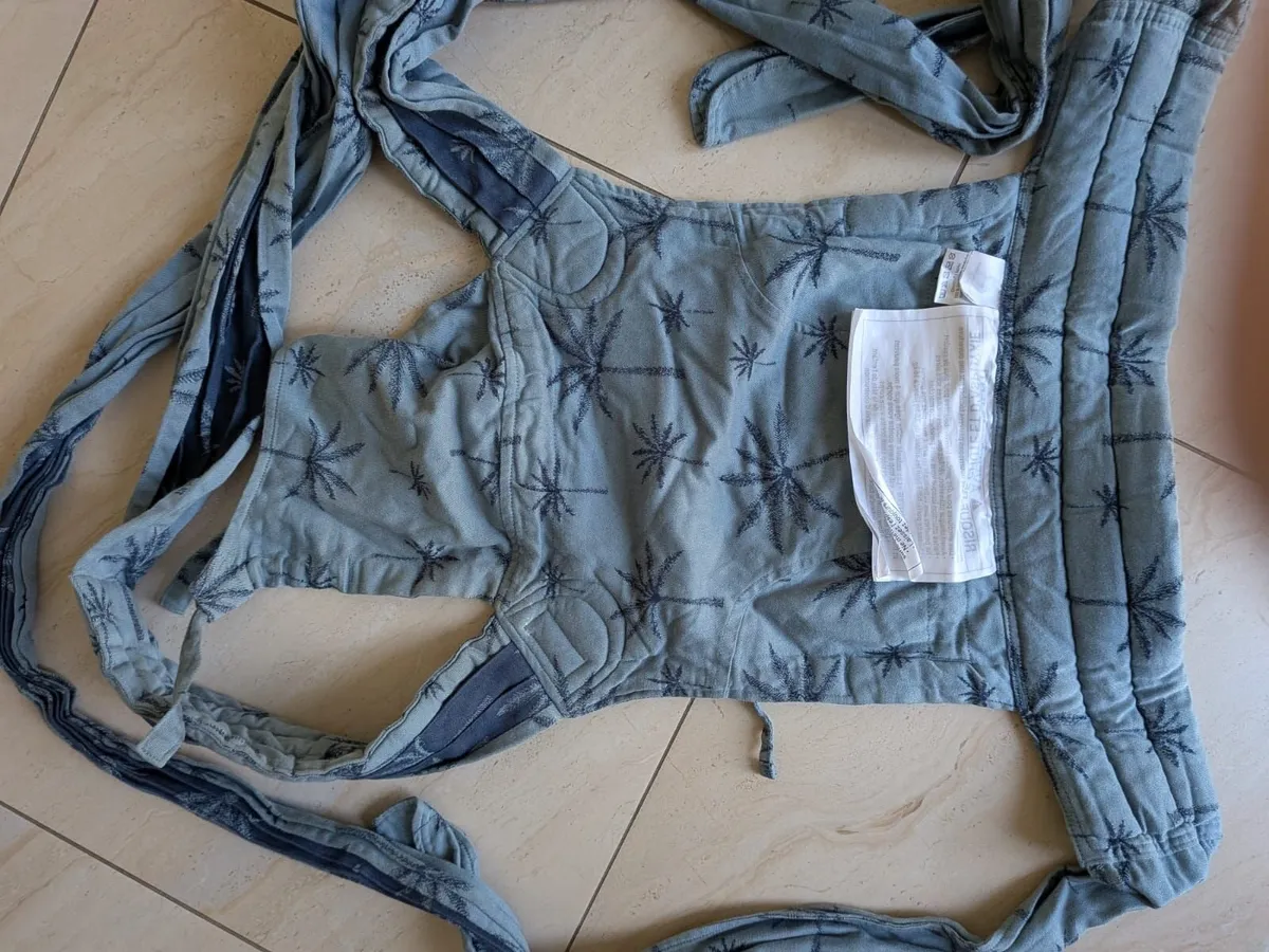 Fidella baby carrier - Image 3