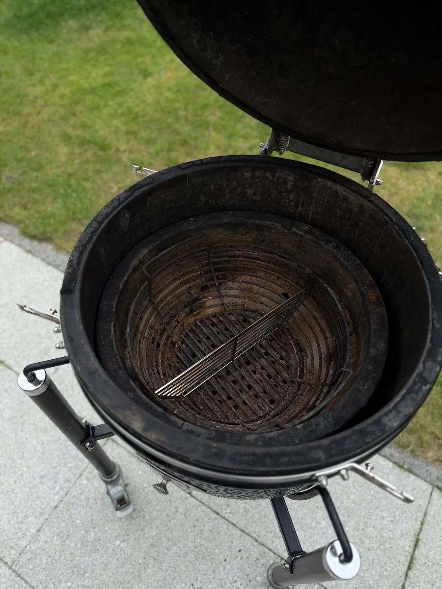 Kamado BBQ Grill by Monolith CLASSIC - Image 3