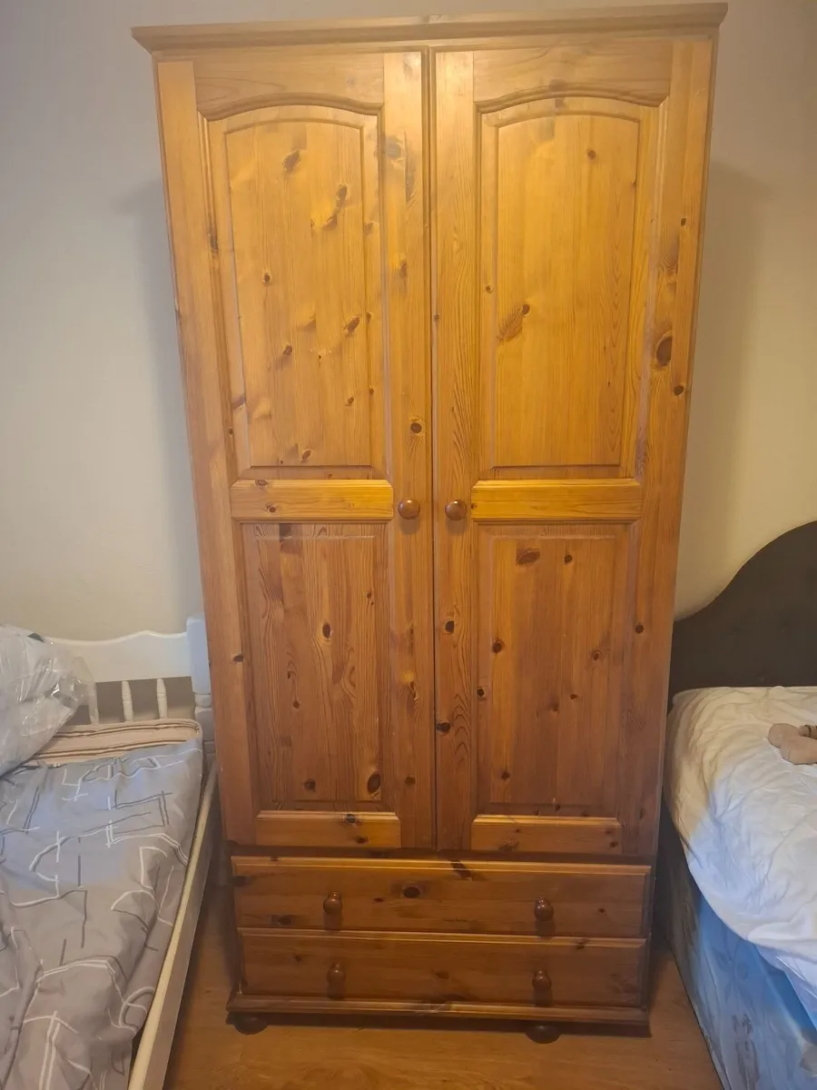 Bedroom Wardrobe - Image 3