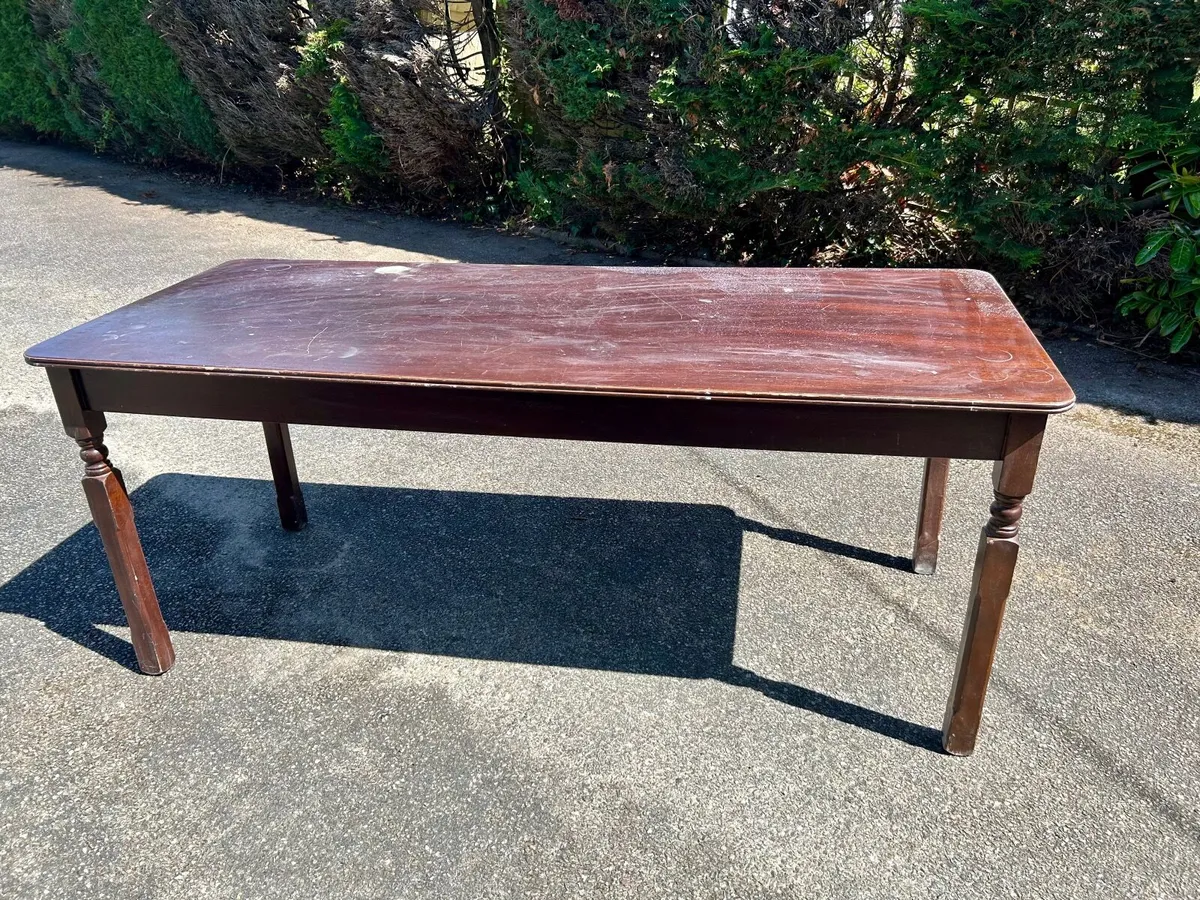 Dining table - Free - Image 2
