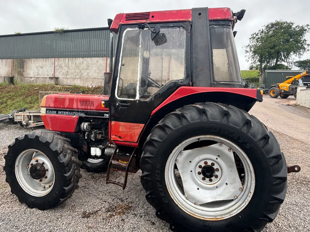 Case 795 4 wheel drive - Image 3