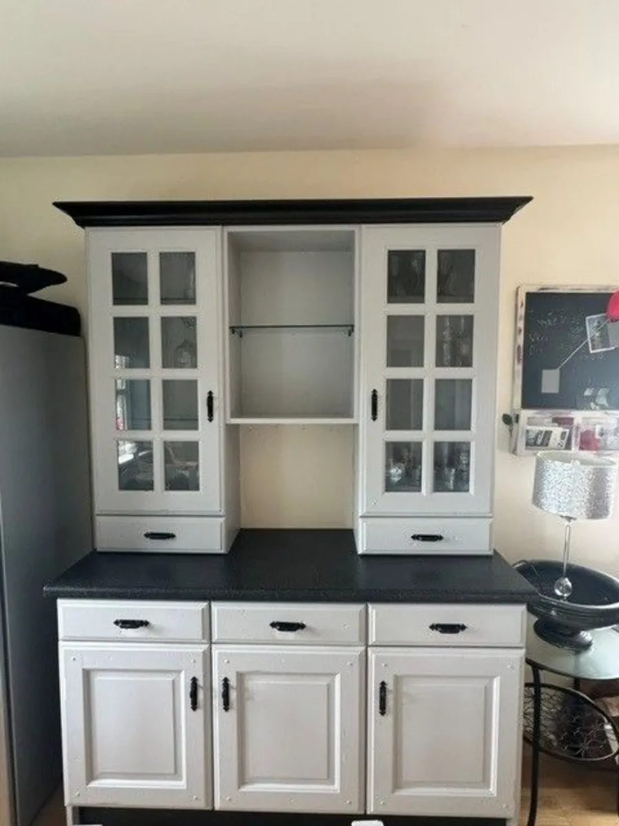 Kitchen - Image 4