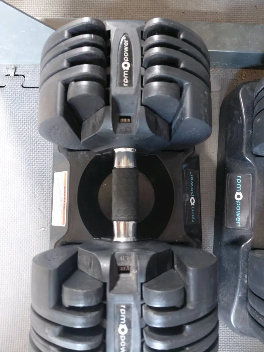 Adjustable dumbell set - Image 3