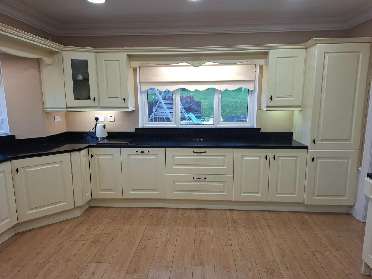Kitchen - Image 4
