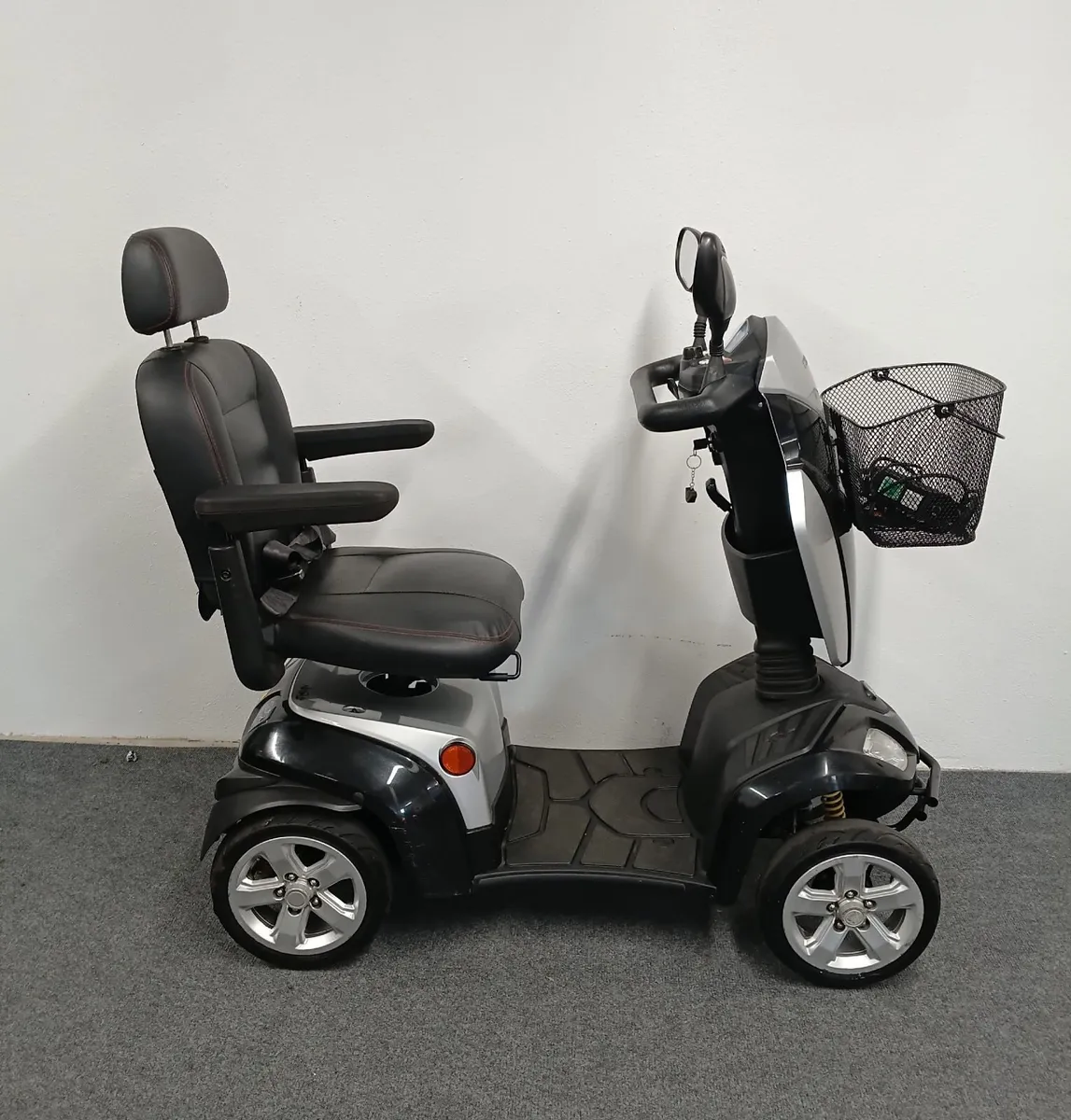 Pre-Owned Kymco Agility Mobility Scooter - Image 4
