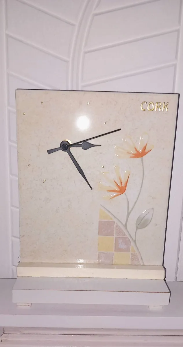 Handmade Minimalist Ceramic Tile Clocks – Battery - Image 2