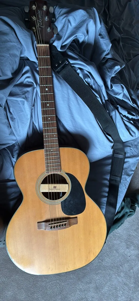 Takamine g series acoustic guitar - Image 3