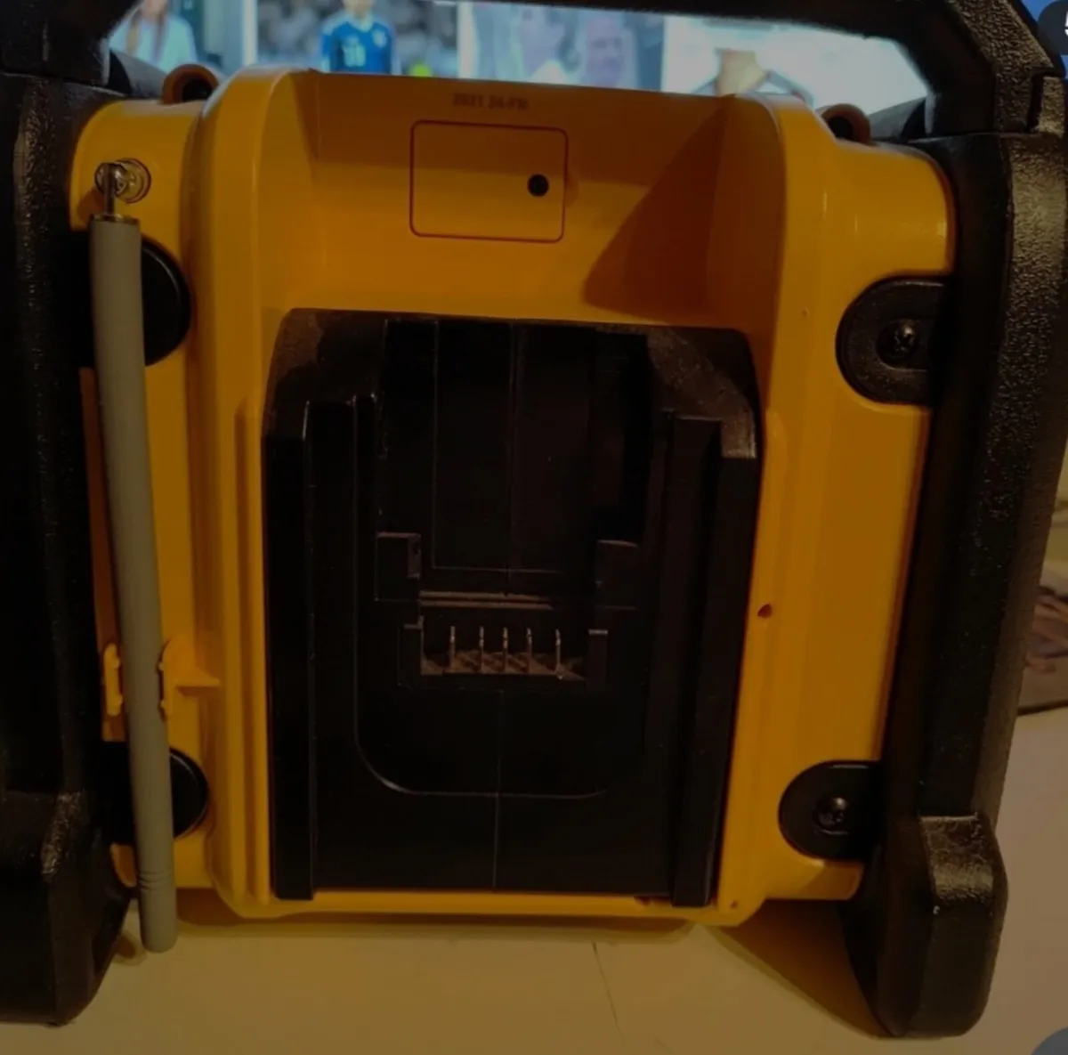 New Dewalt site radio - Image 4