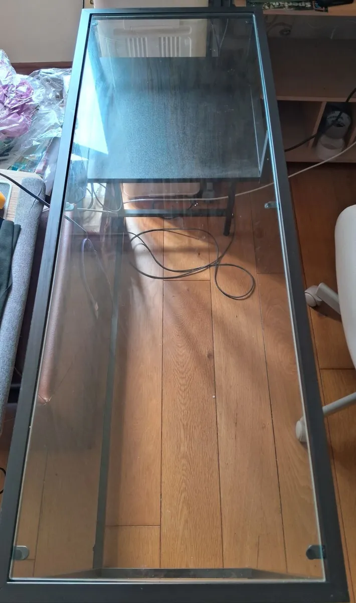 Desk - Image 2