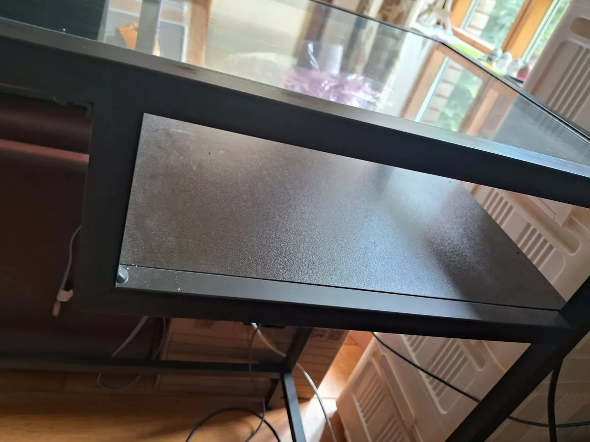 Desk - Image 3