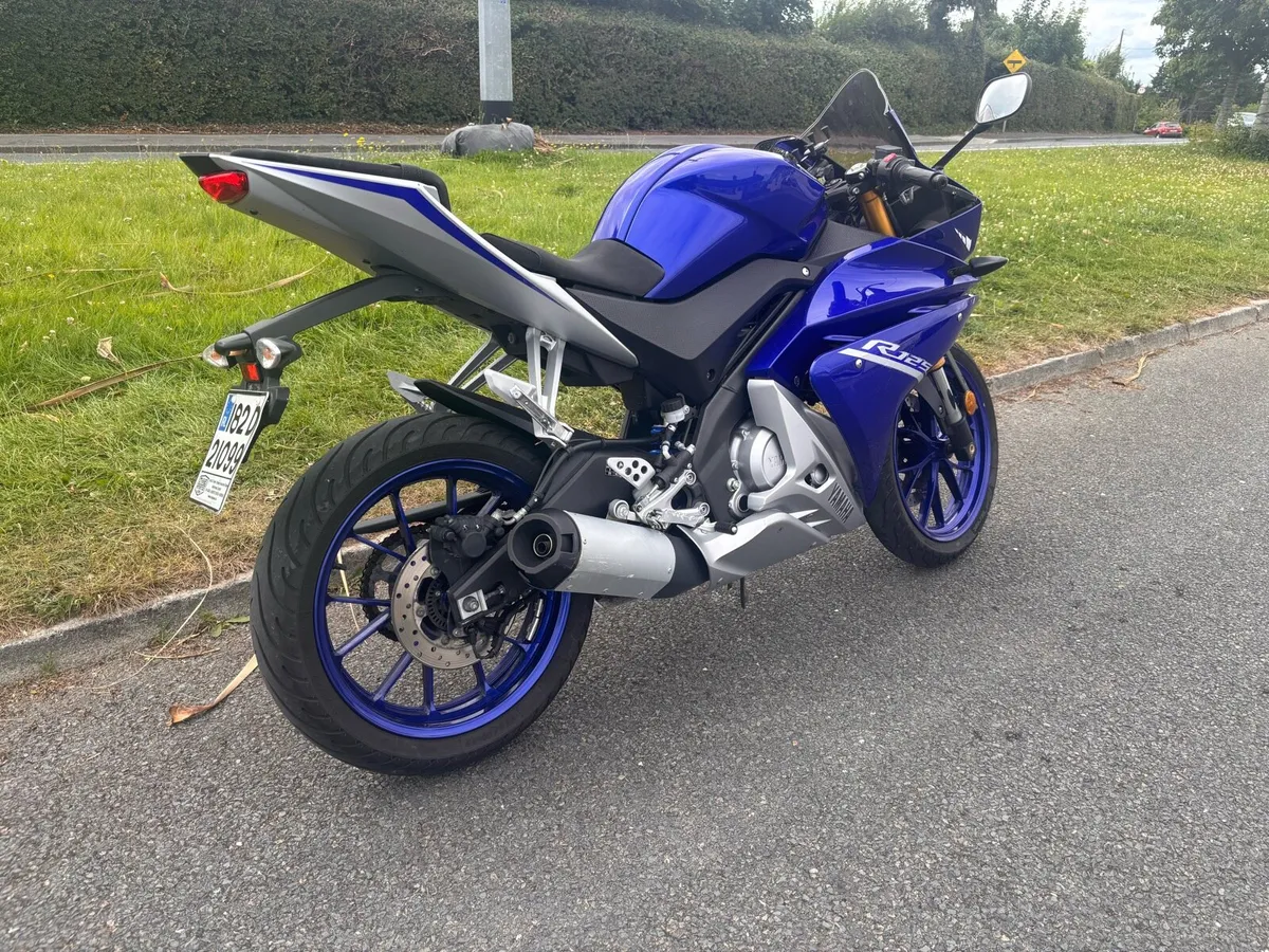 Yamaha YZF R125 - Image 2