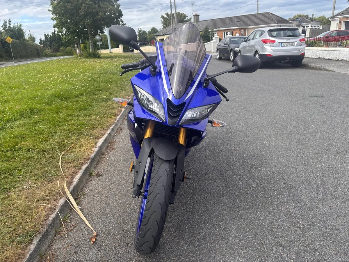 Yamaha YZF R125 - Image 3
