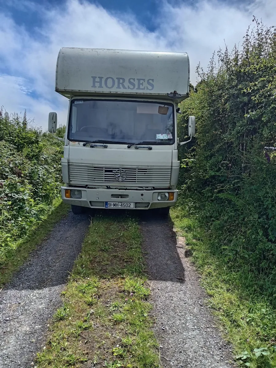horse lorry - Image 3