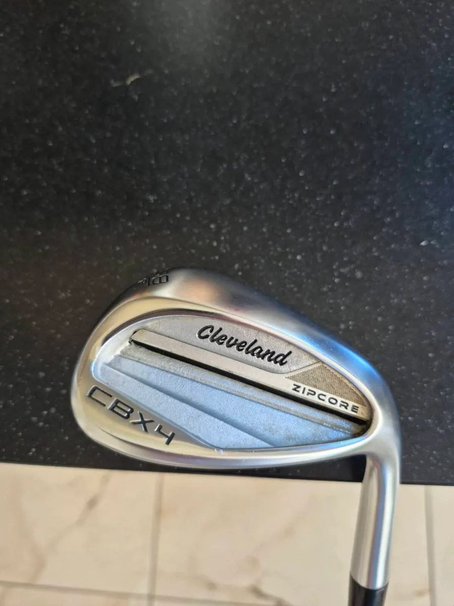Golf club - Image 1