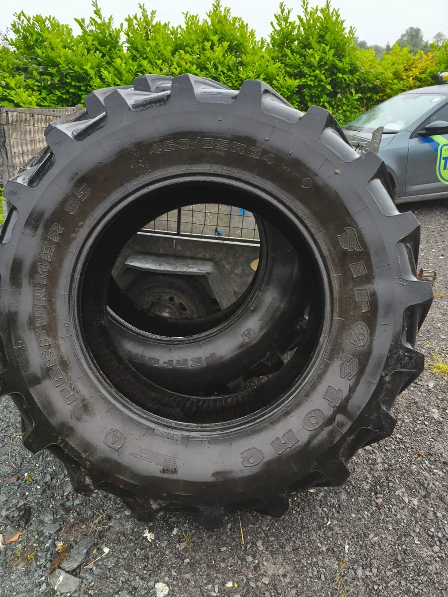 2x 16.9R38 (420/85R38) - Image 3
