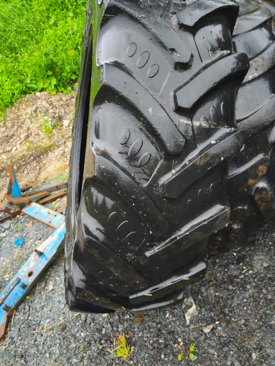 Selection Tractor Tyres Firestone 34" trailerwhel - Image 4