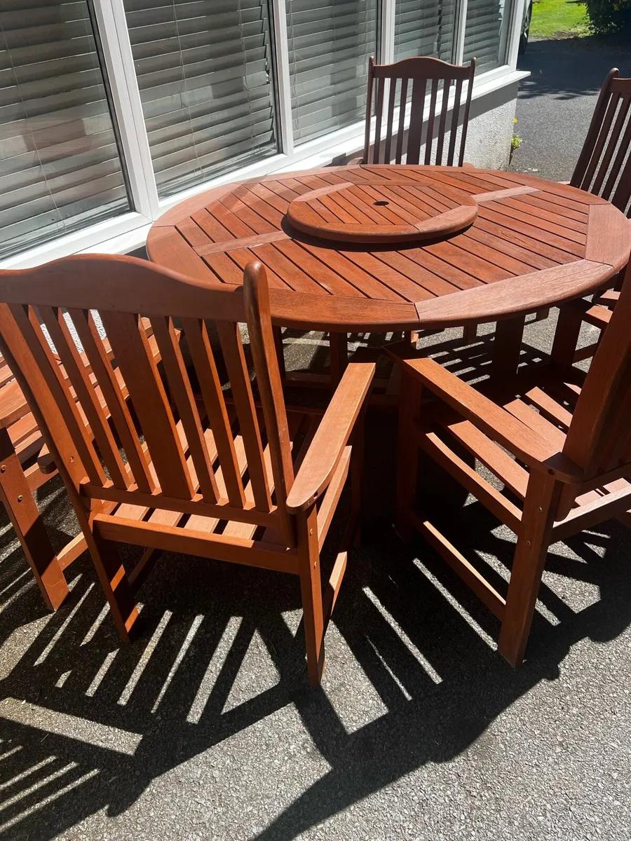 Garden Furniture Table & 6 Chairs - Image 3