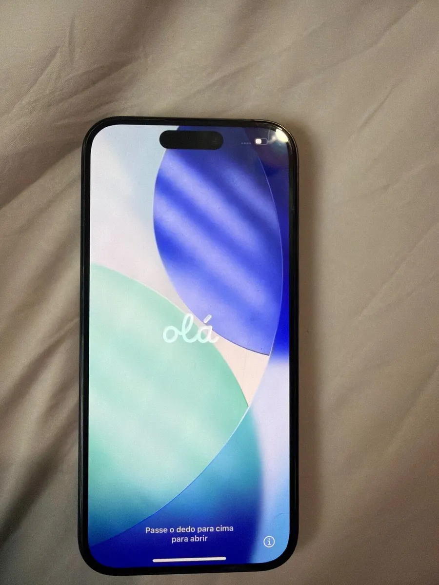iPhone 15 Pro - Image 2