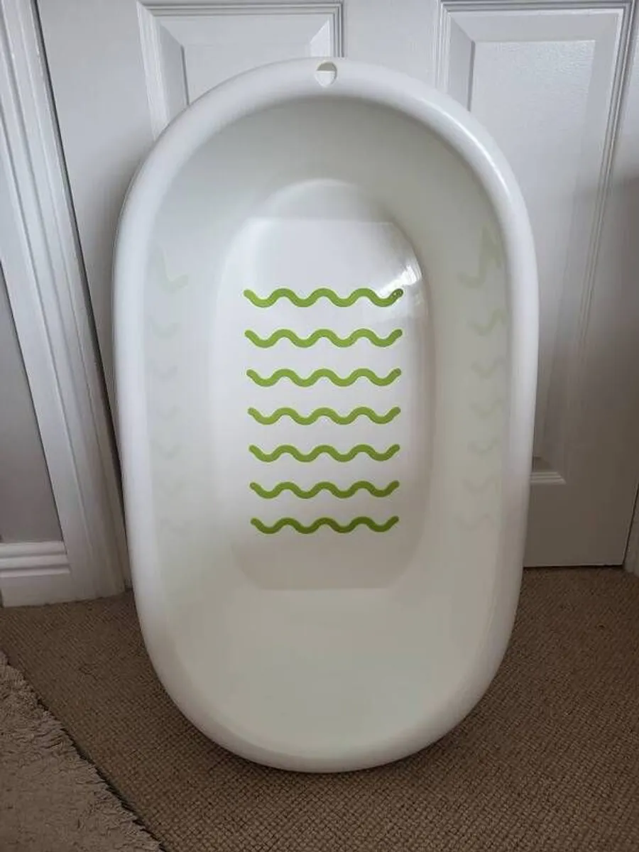 Baby Bath - Image 1
