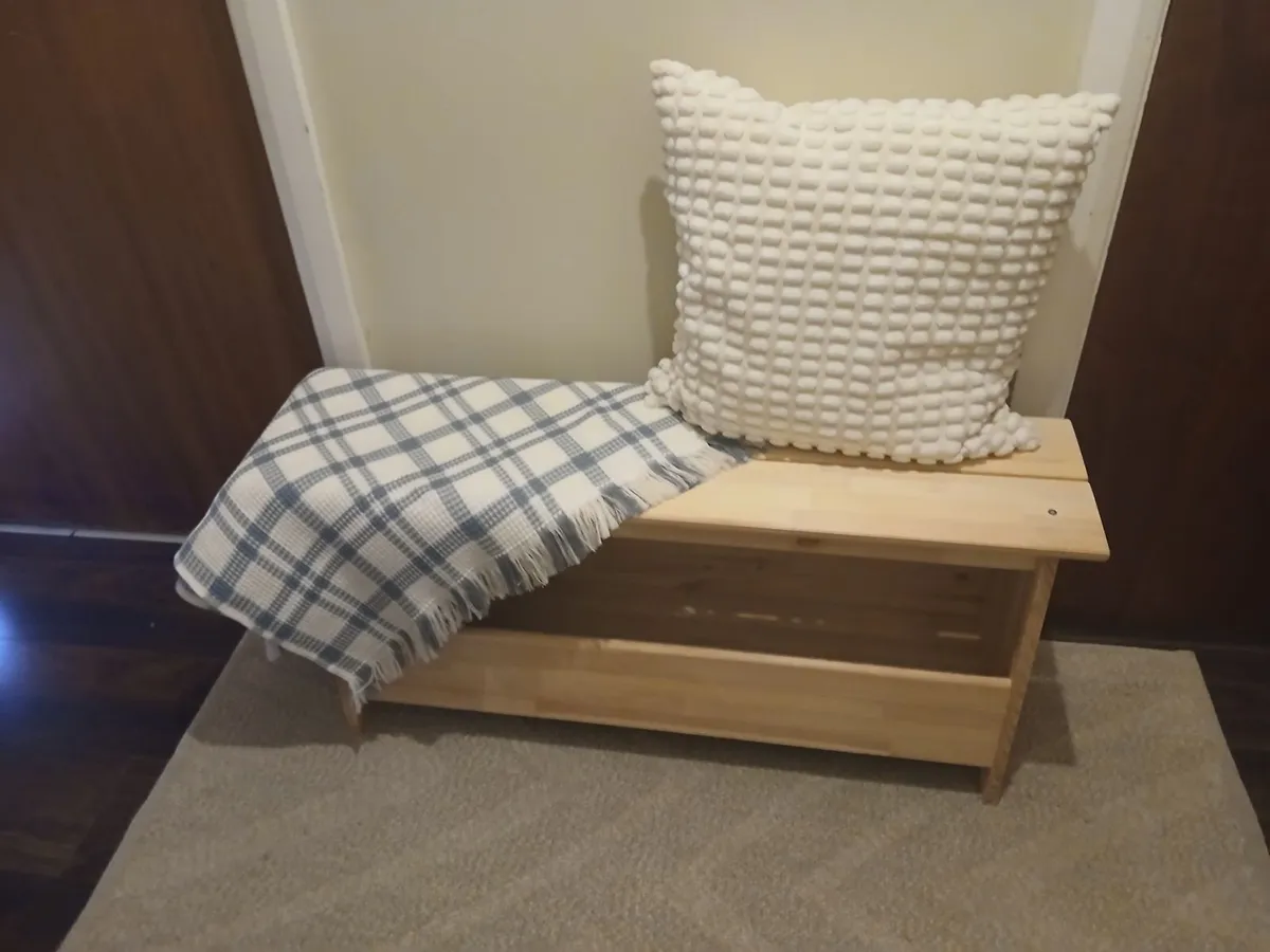 Hallway Shoe Bench with Storage - Image 1