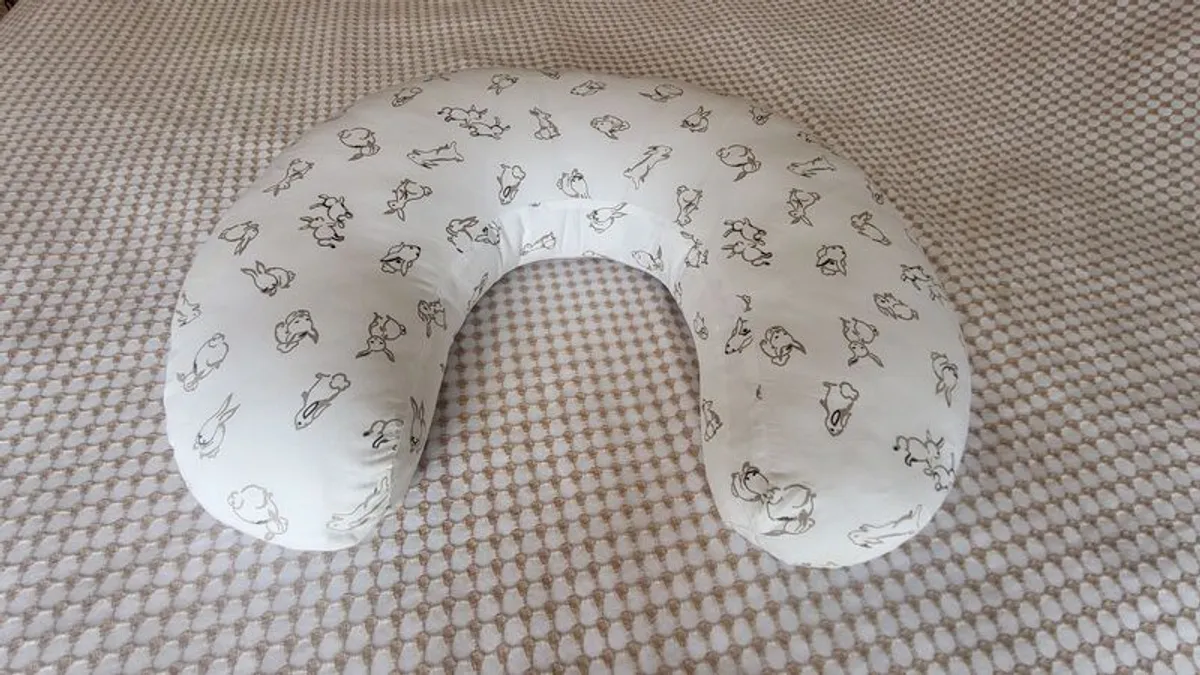 Nursing Pillow - Image 1