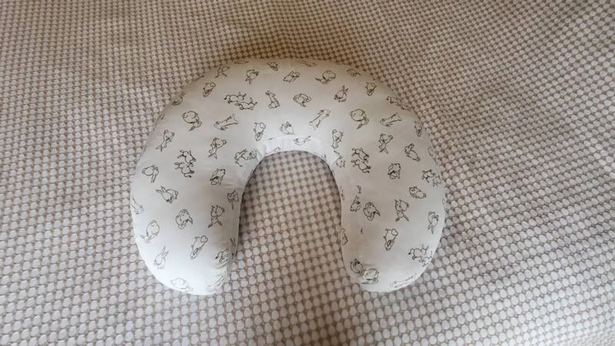 Nursing Pillow - Image 3
