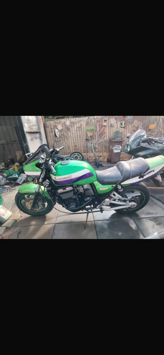 Kawasaki zrx 1100 - Image 1