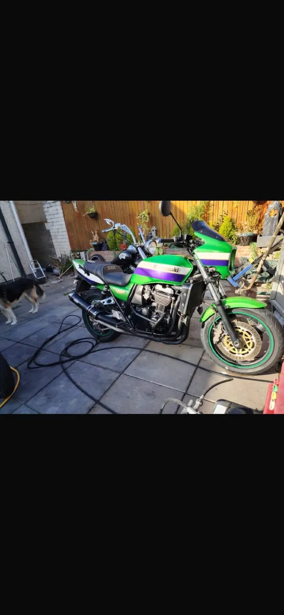 Kawasaki zrx 1100 - Image 4