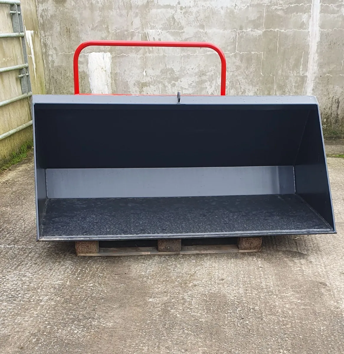 Front Loader Buckets - Image 4