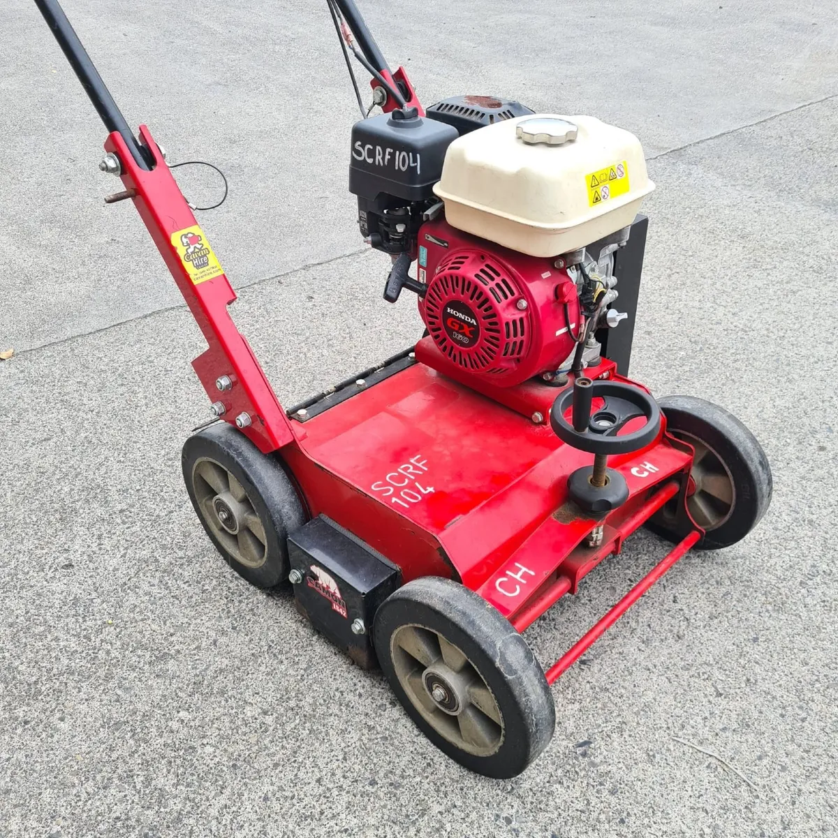 Lawn Scarifier Honda petrol engine, used - Image 1
