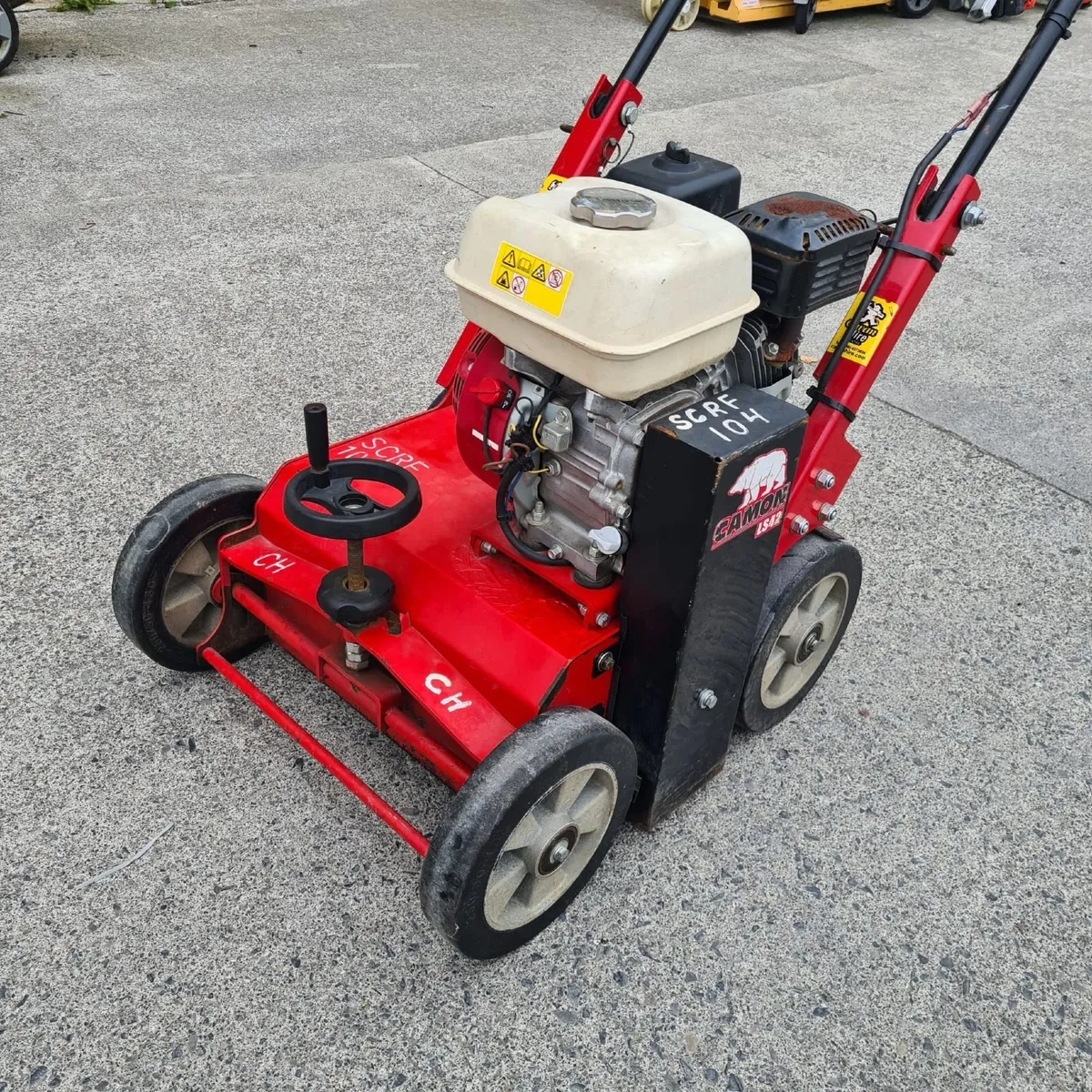 Lawn Scarifier Honda petrol engine, used - Image 3