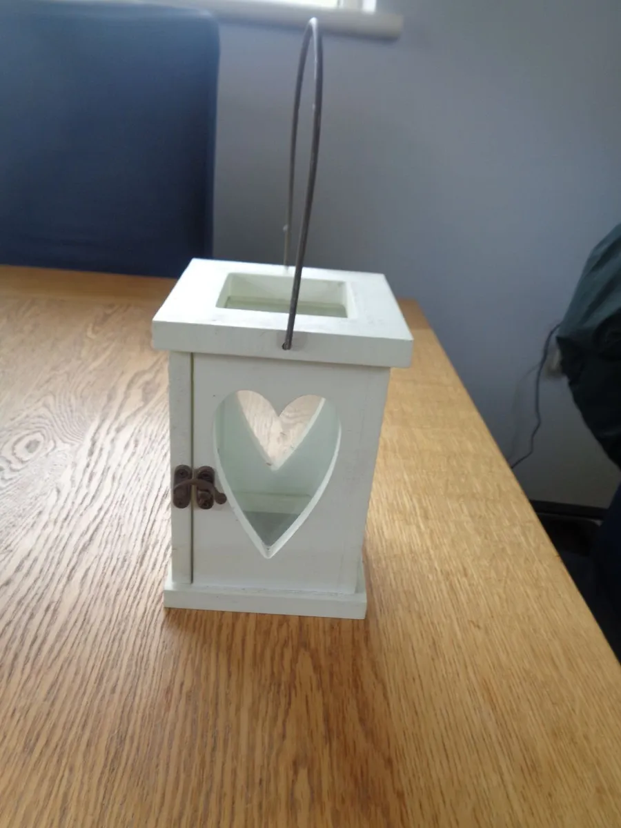 Shabby Chic Wooden Lanterns x 4 for Sale - Image 3