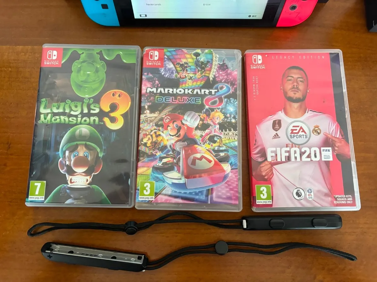 Nintendo Switch - Image 4
