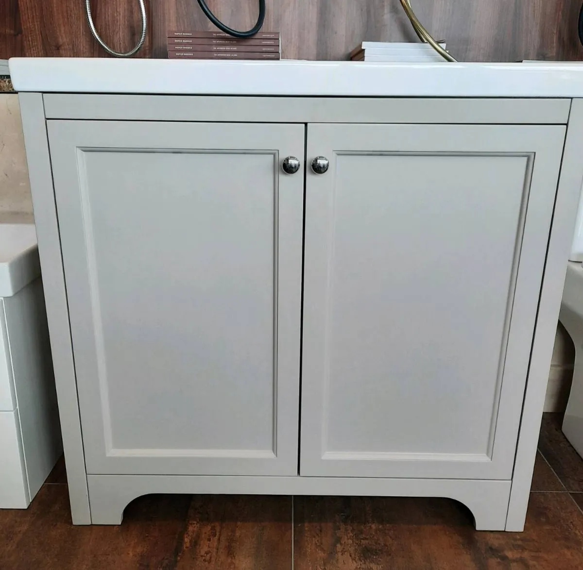 Vanity Unit - Image 1